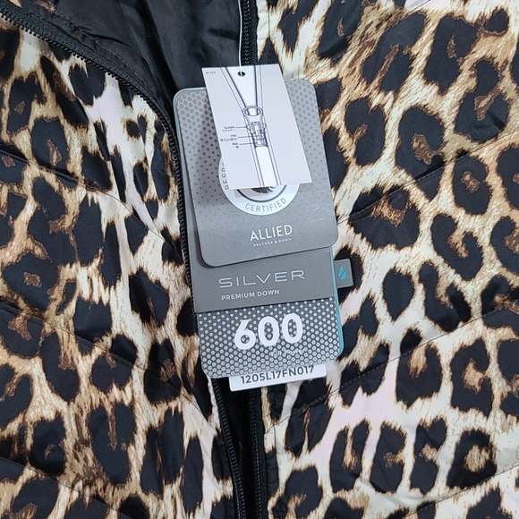 Lands' End Leopard Quilted Down Puffer Vest - Picture 3 of 6